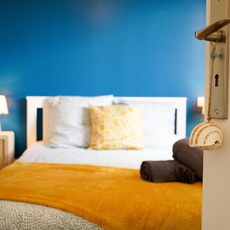 Le Cocon Bleu Apartment Parentis-en-Born Bagian luar foto