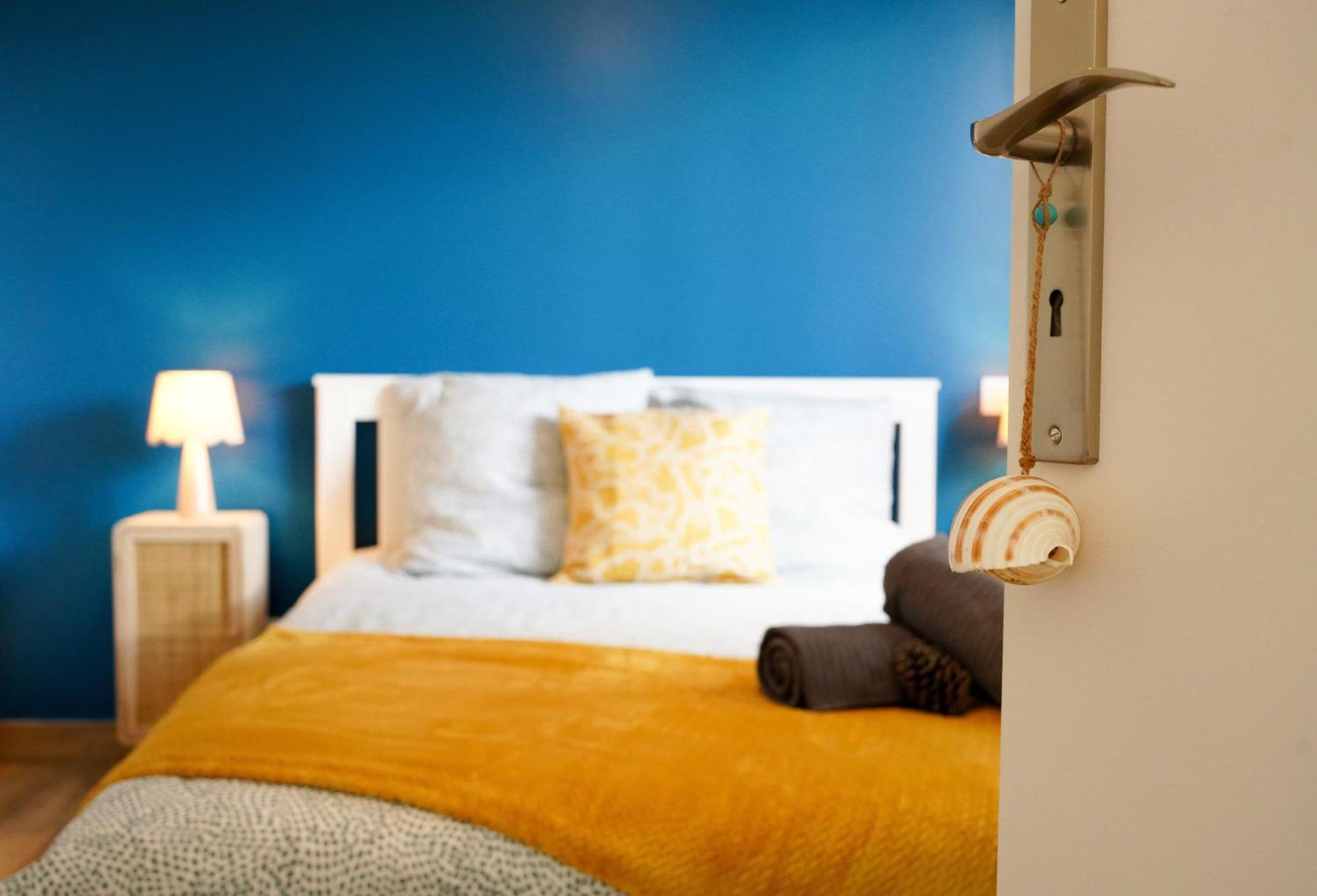 Le Cocon Bleu Apartment Parentis-en-Born Bagian luar foto