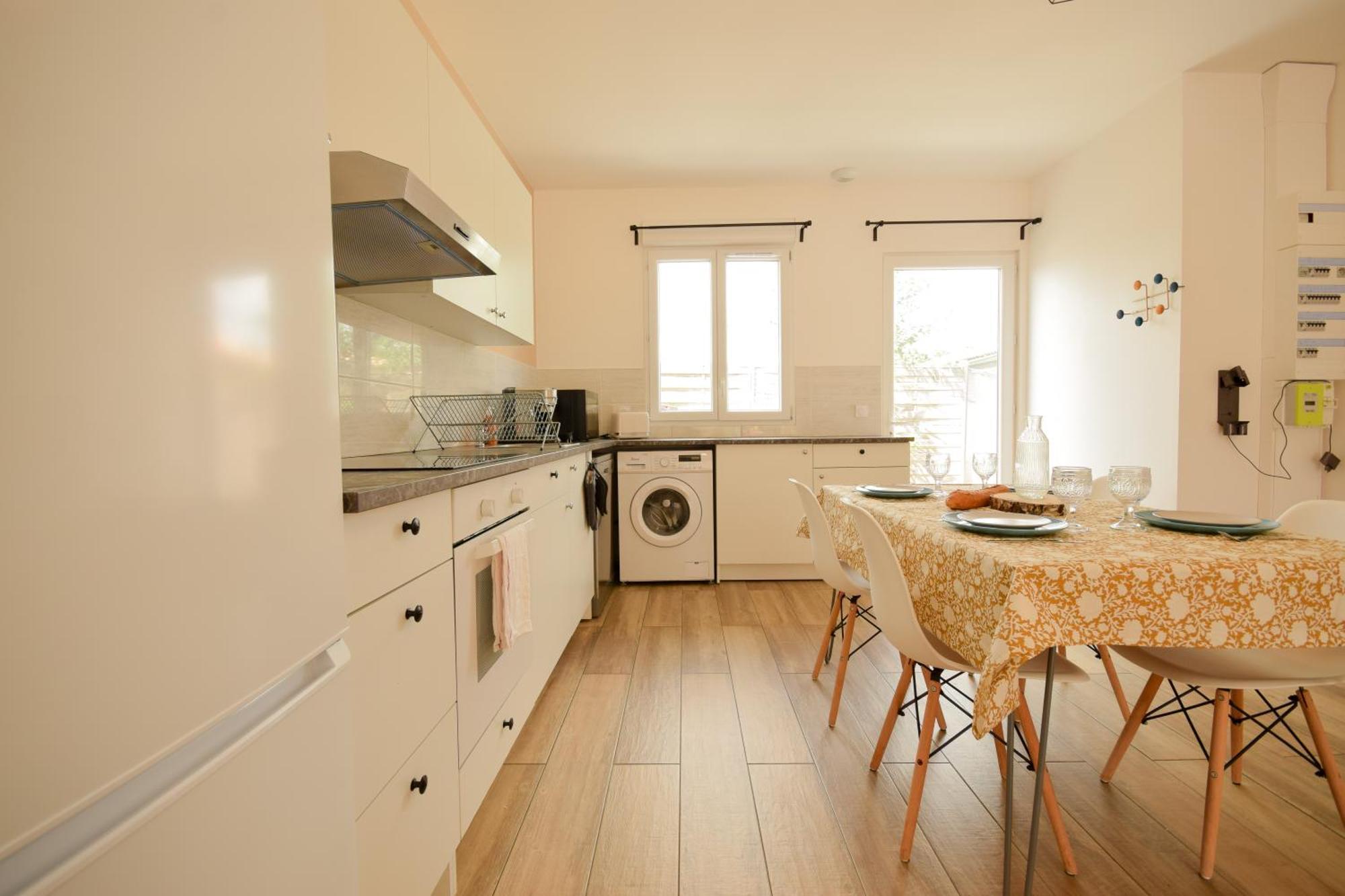 Le Cocon Bleu Apartment Parentis-en-Born Bagian luar foto